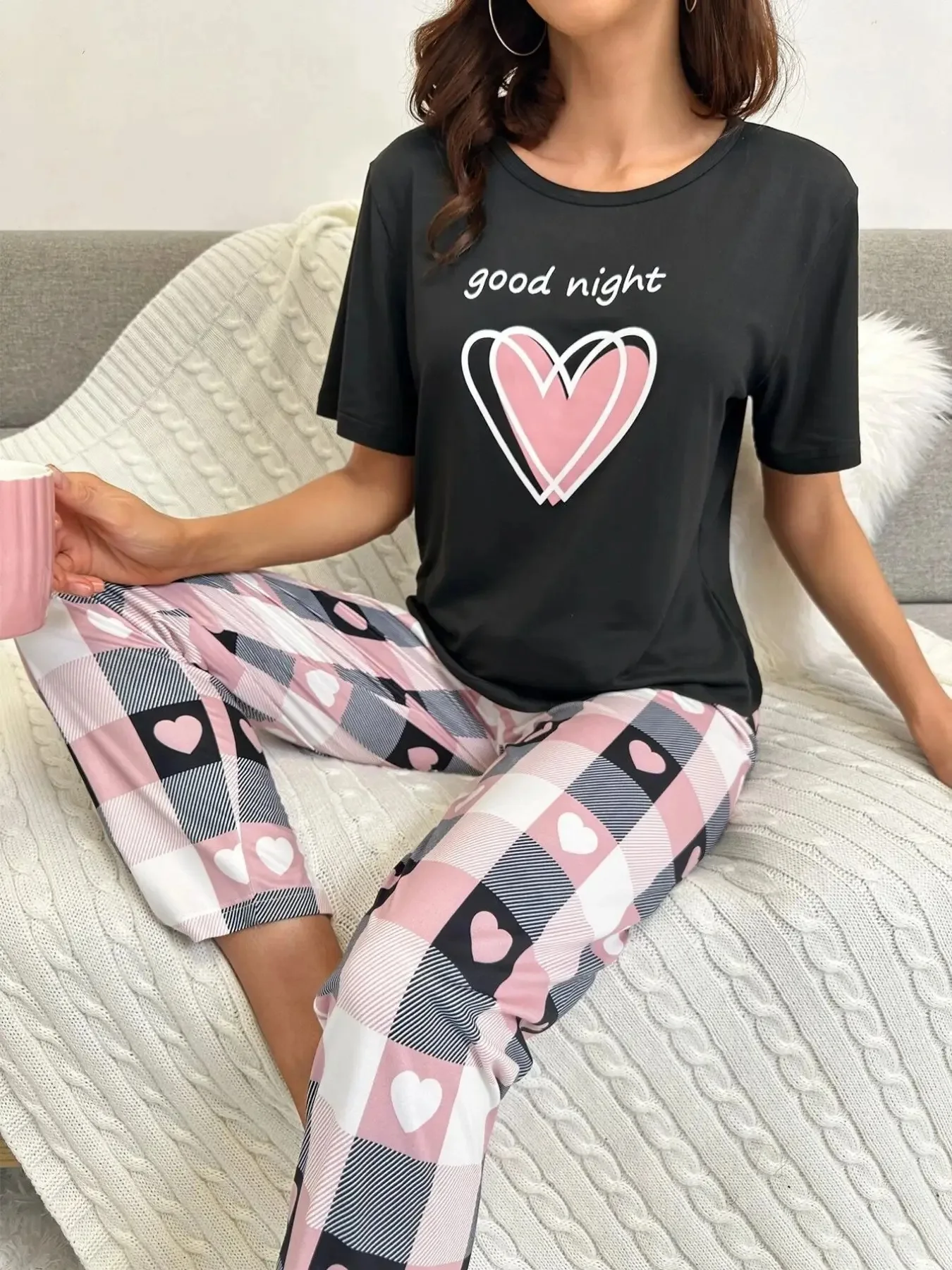 Casual Pajamas Set Women\'s Plus Heart & Letter Graphic Short Sleeve Tee & Plaid Print Pants Lounge Two Piece Set