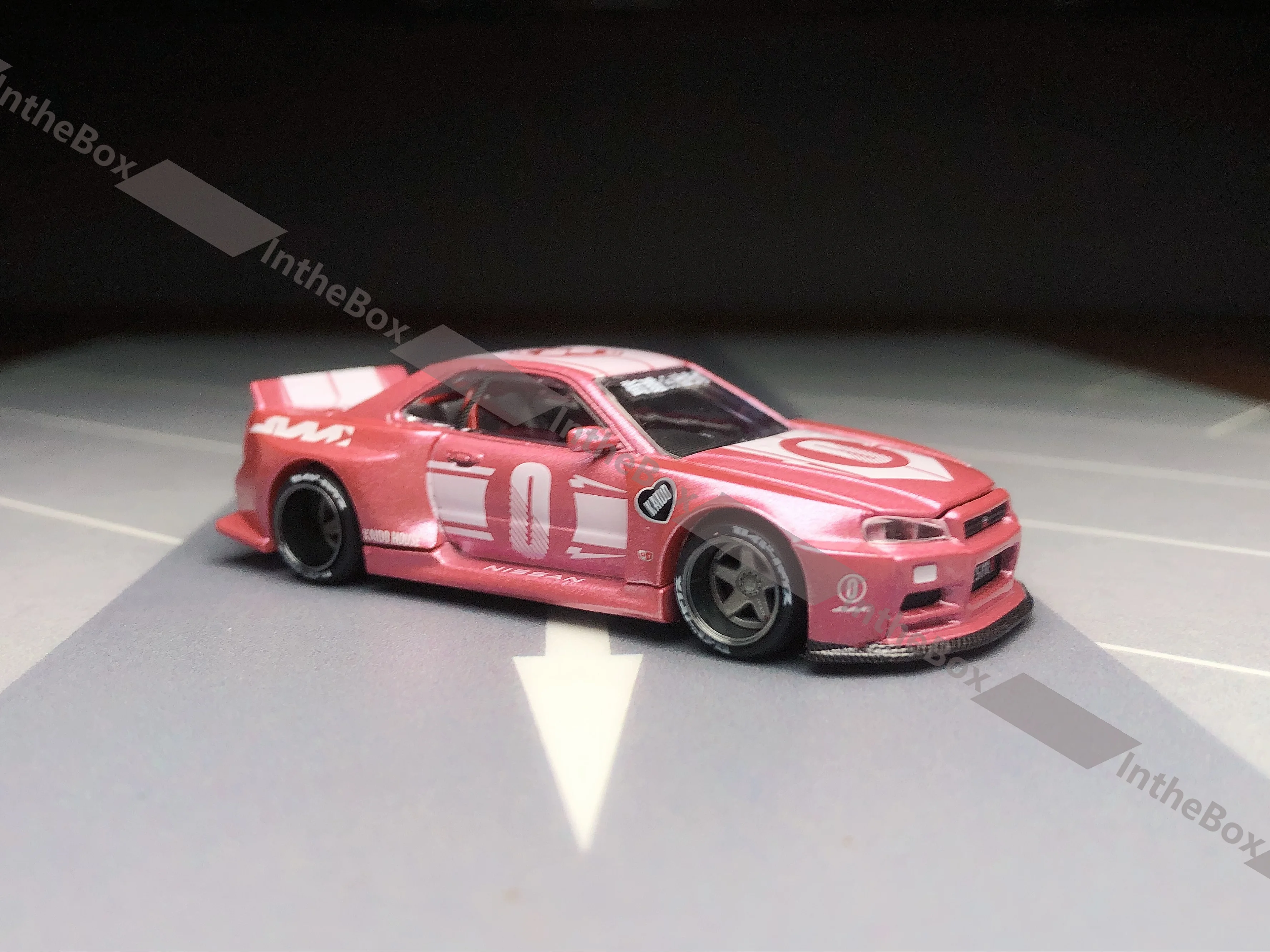 Kaido House x Mini GT 1:64 Skyline GT-R (R34) Kaido Racing Factory V1 Diecast Model Car Collection Limited Edition Hobby Toys