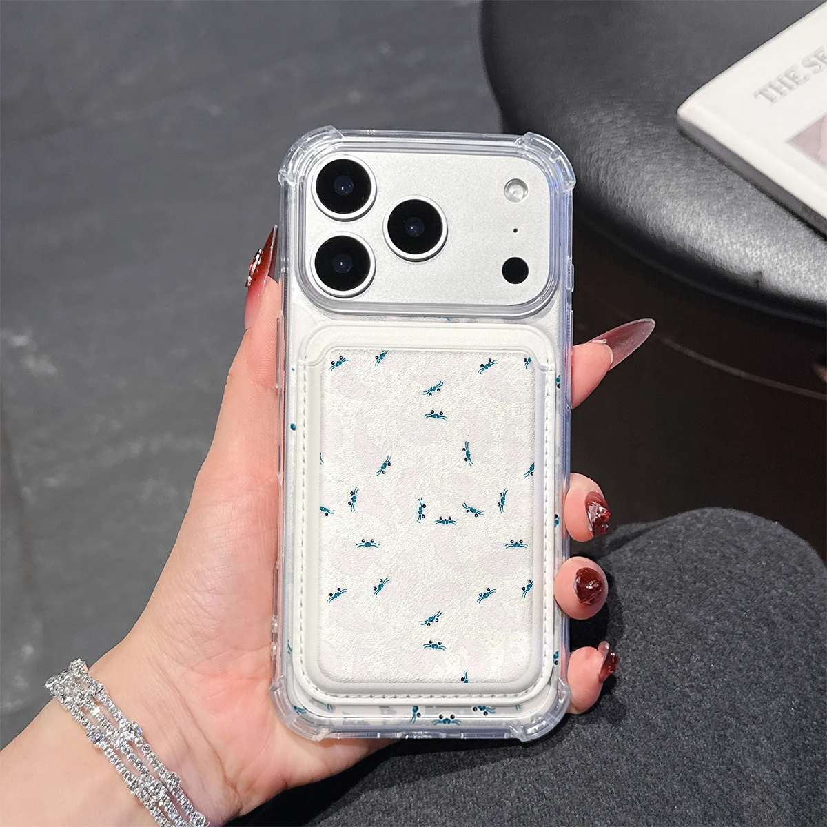 Niedliche Robben-Welpen Handyhülle für iPhone 17 16 15 14 13 Pro Max Plus mit Brieftaschenfach, transparent, weiches TPU für magnetische Handyhüllen