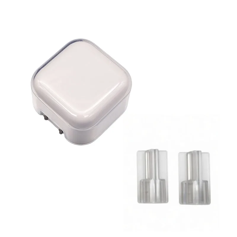 This is a simple transparent protective case designed for the 20-40 watt Apple 17Pro charger.It is suitable for use with iPhone