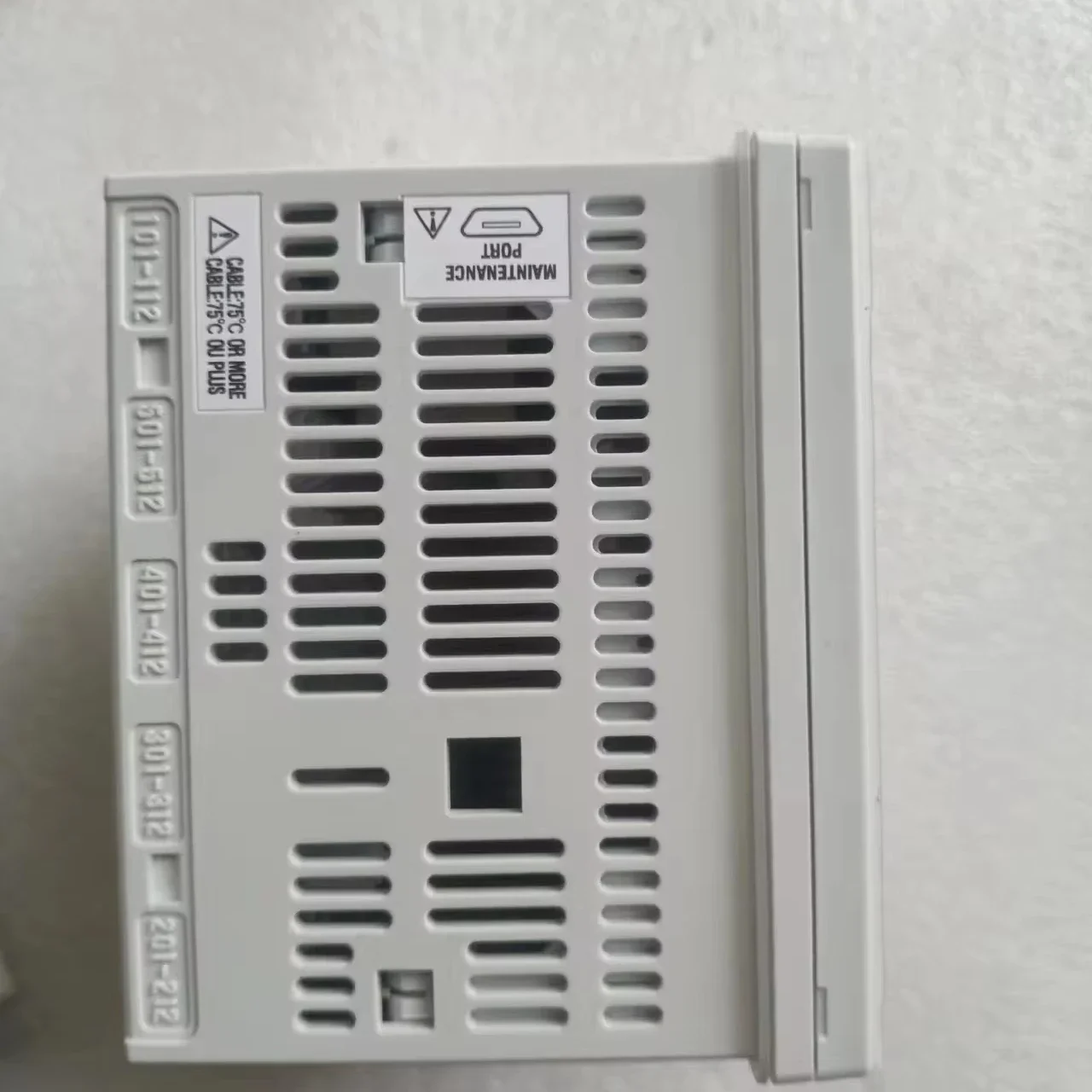 Yokogawa UT35A Temperature Control Controller High Precision Measurement Auto-ranging Temperature Meter