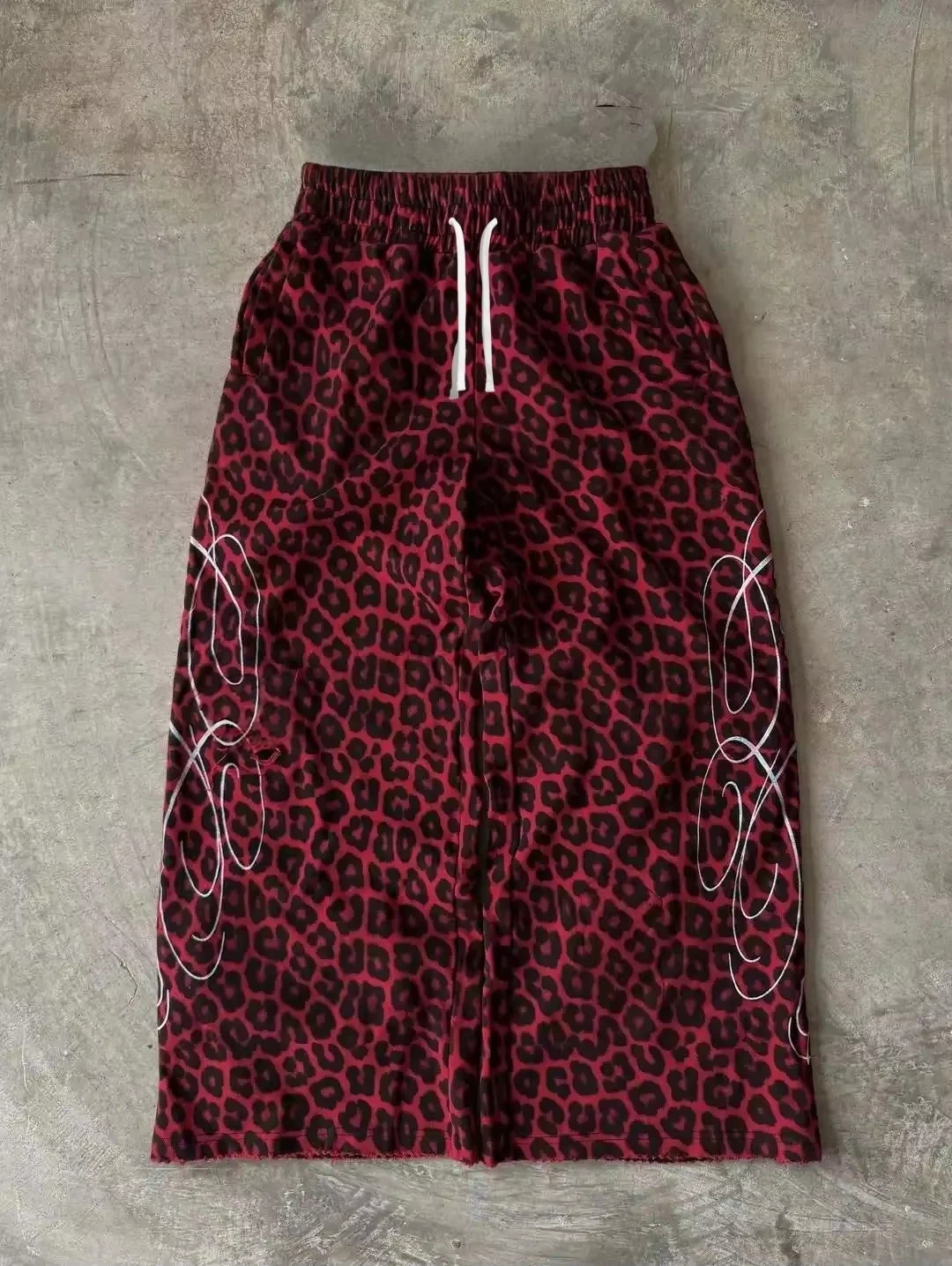 2026 Sommer Neue Trendige Weiße Weite Jogginghose mit Abstraktem Kurvenmuster, Elastischem Bund, Lässige Hip-Hop-Tanzhose – Detail 4