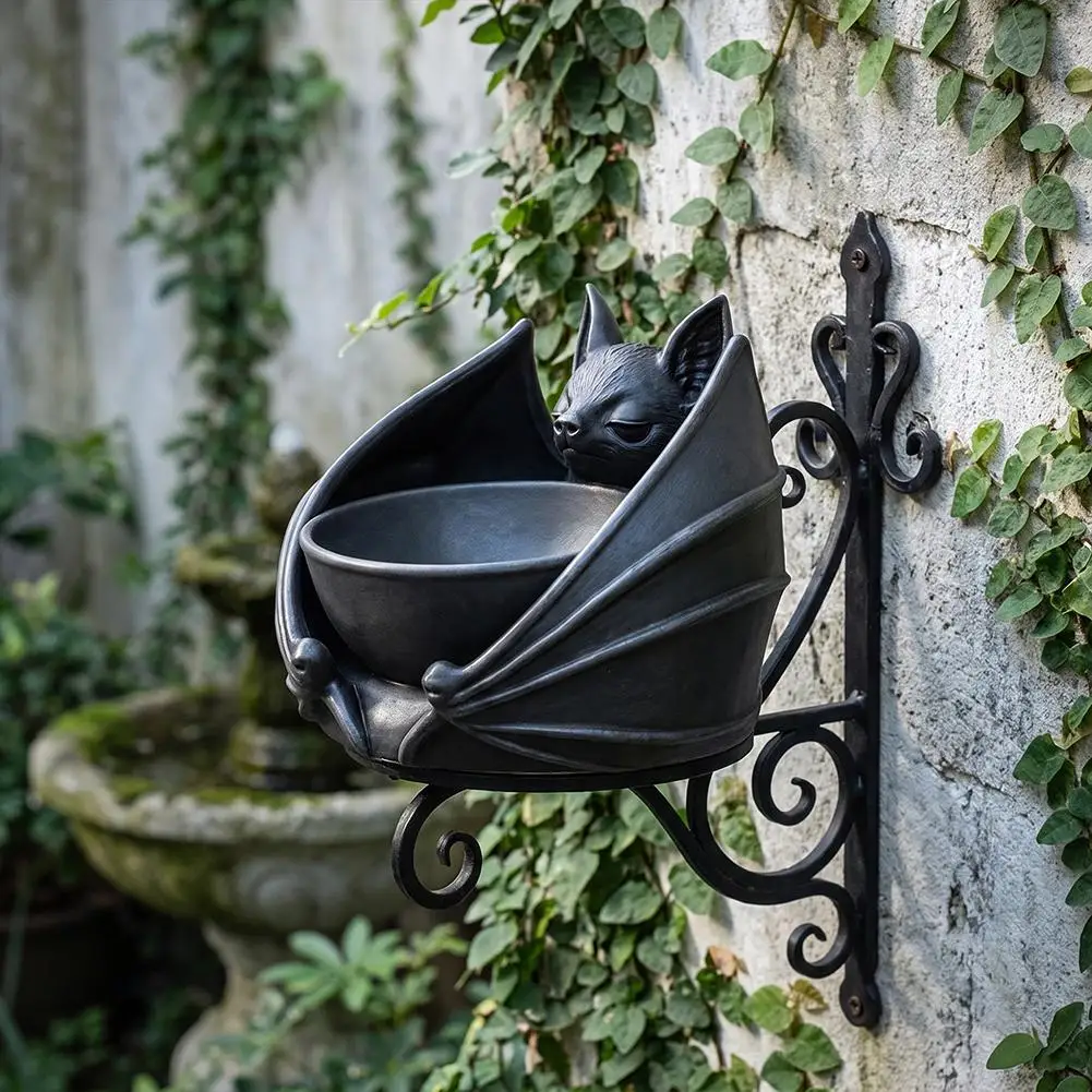 Bat Hanging Planter Unique Gothic Halloween Plant Pot for Succulents and Vines Indoor Outdoor Home Balcony Garden Decor Gift