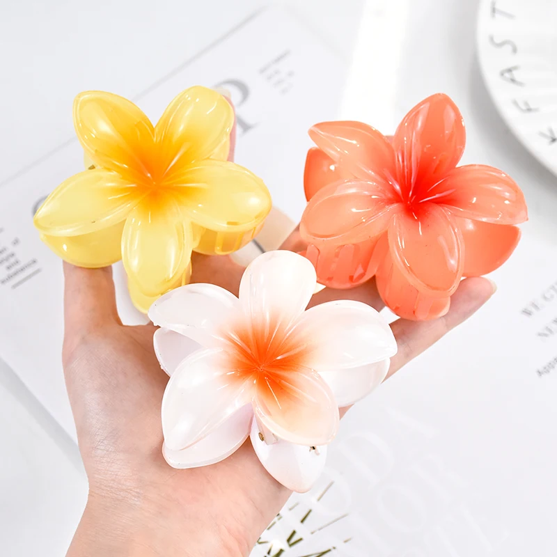 Fleur Dan Les Cheveux Signification Découvrez le Sens et l’Usage de ces Accessoires de Cheveux Bohèmes