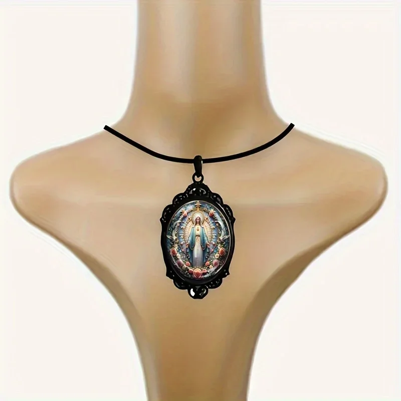 Fashion 1pc Fashion Elegant Virgin Mary Pattern Glass Necklace In Black Frame, Romantic Jewelry GiftAnniversary Party Gifts Jewe