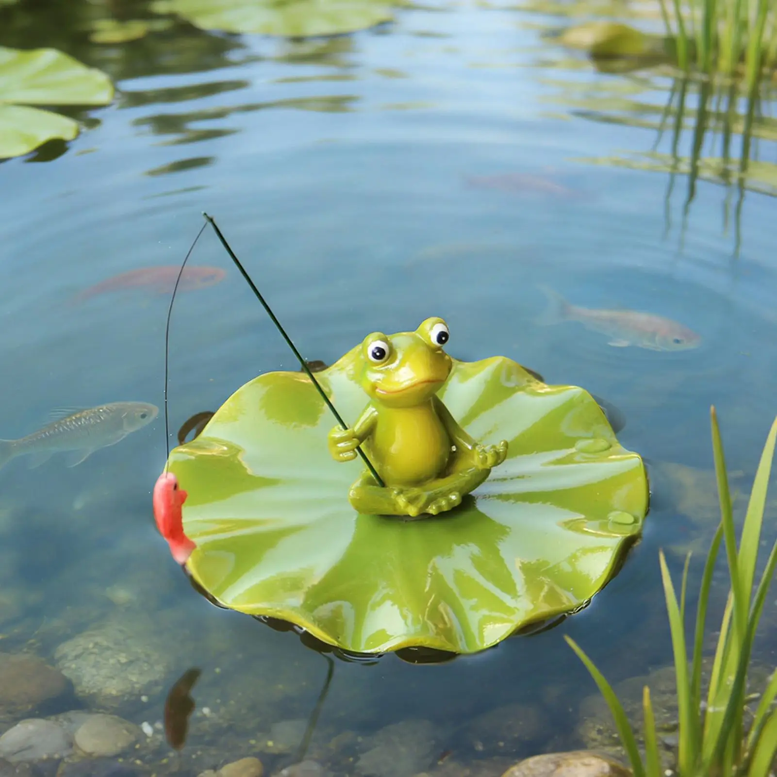 Floating Frog Statue Fishing Design Pond Decor Waterproof Cute Realistic Garden Figurine Aquarium Patio Pool Backyard Ornament