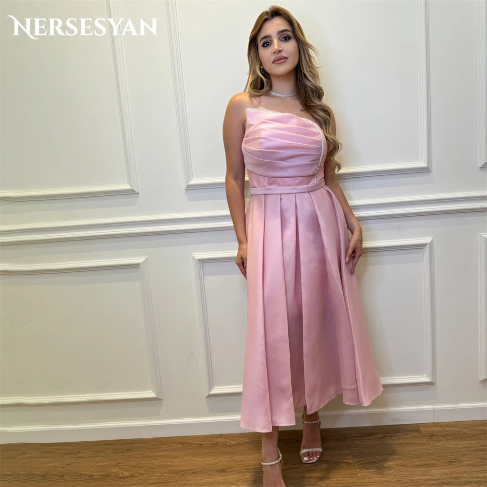 

Nersesyan Pink Glitter Satin Formal Evening Dresses Pleats Off Shoulder A-Line Pleats Prom Dress Backless Sleeveless Party Gowns