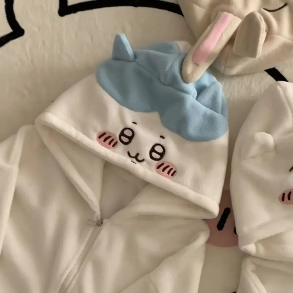 لطيف المرأة سميكة أفخم البلوز سترة الكرتون Chiikawa Hachiware الربيع الشتاء معطف دافئ أنيمي Kawaii الفتيات ملابس علوية من القطن #1