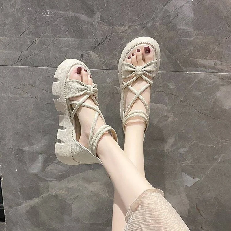 Round Toe Sponge Cake Thick Soled Women\'S Sandals 2024 Summer New Korean Version Cross Strap Back Zippered Roman Shoes