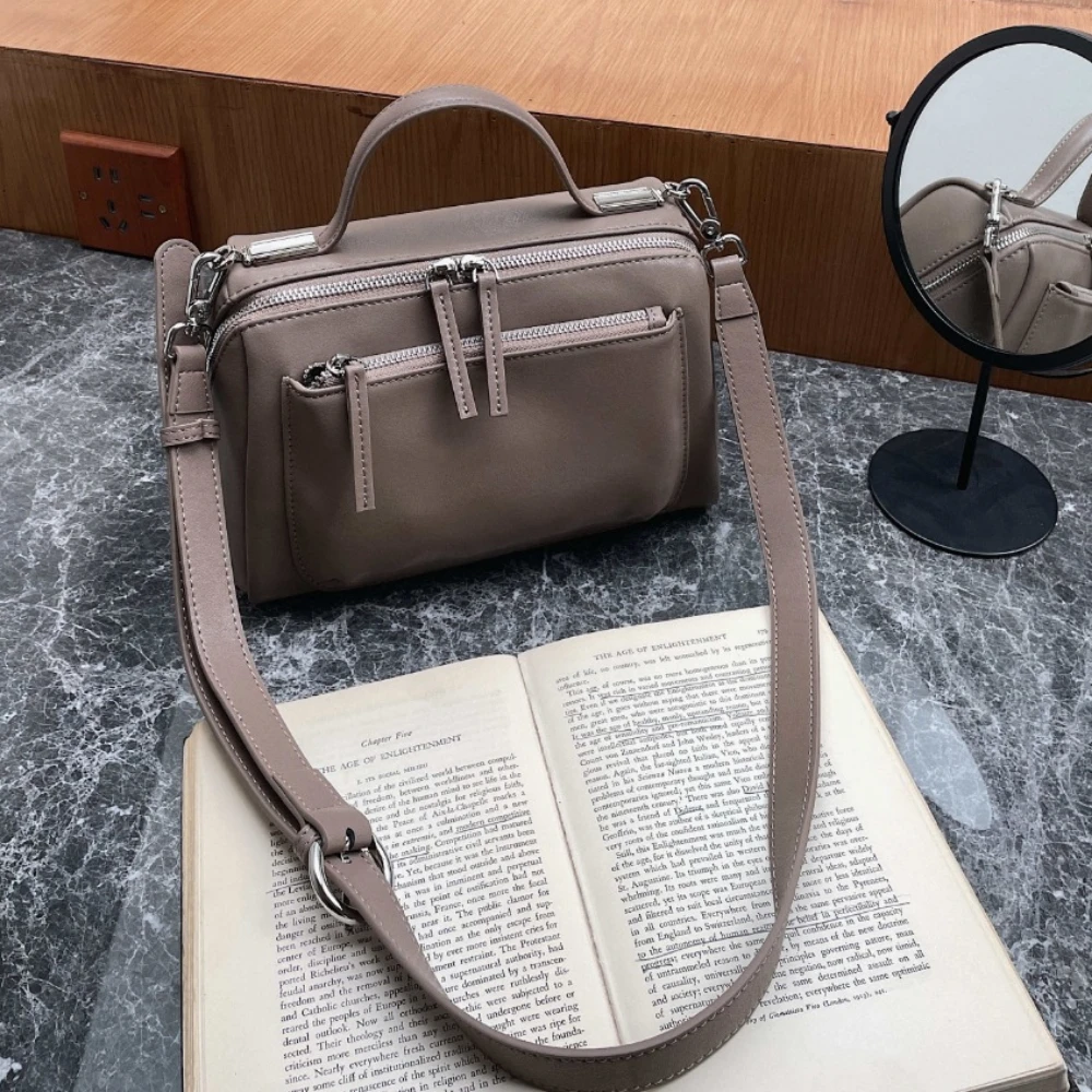 

Мотоциклетные новые весенние сумки, женская роскошная дизайнерская сумка на молнии, сумка через плечо, повседневная сумка, модная сумка 2026