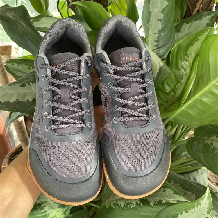 Hot must-have New lightweight comfortable breathable unisex hiking shoes running shoes very good walking shoes