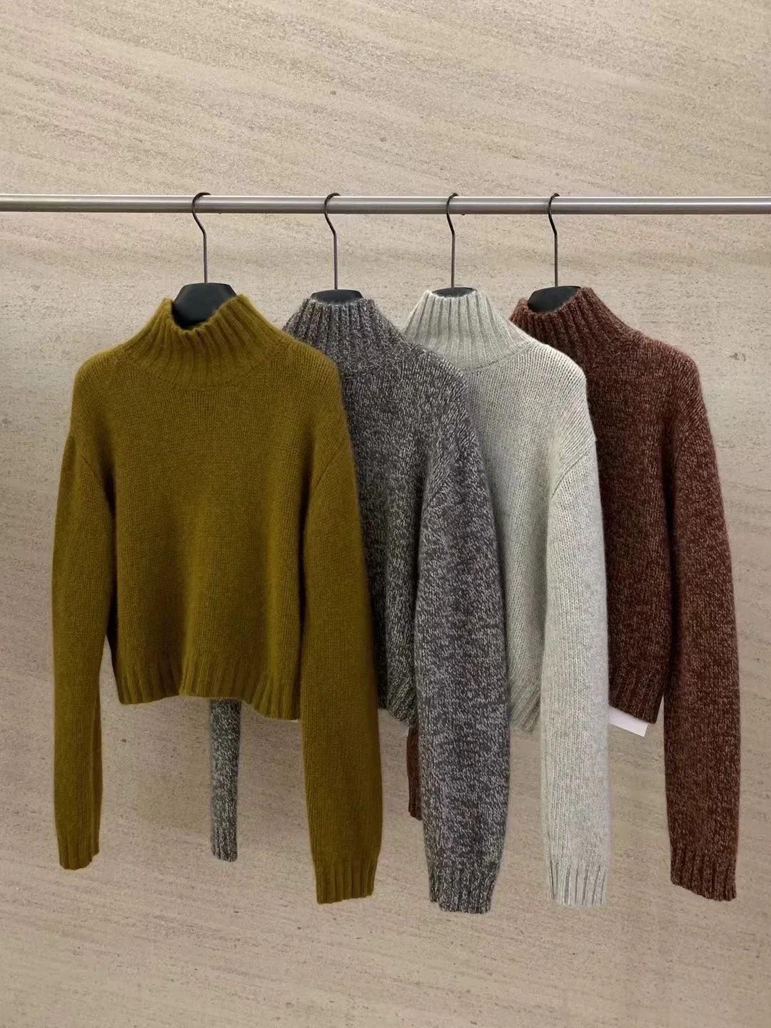 European Station turtleneck short 100% cashmere knitwear women's autumn/winter loose thickened sweater base sweater