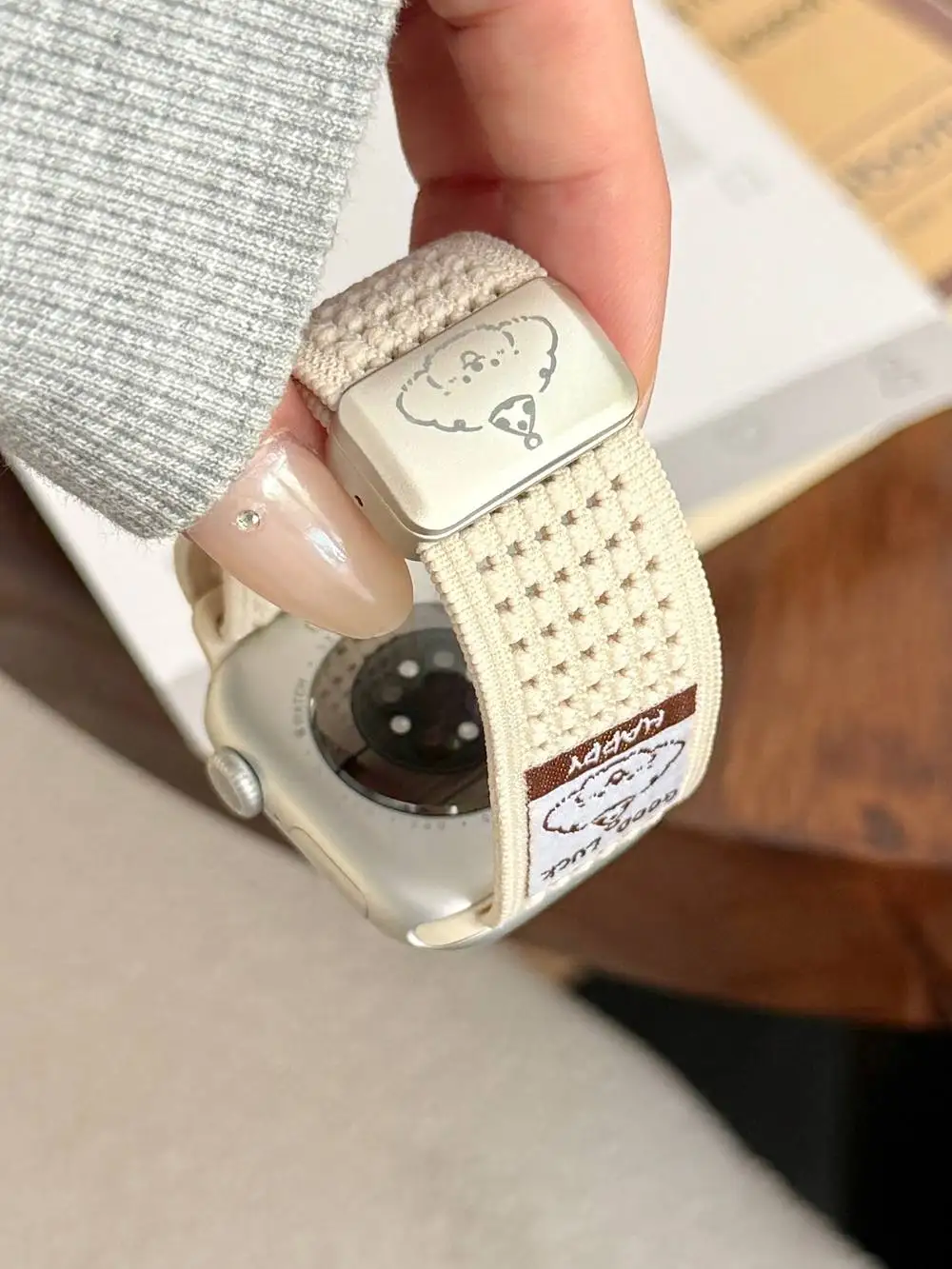 نايلون مغناطيسي ممتاز لساعة أبل للنساء 10/9/8/7/6/5/4/3/ 38 مم 40 مم 41 مم 42 مم 44 مم 45 مم 46 مم