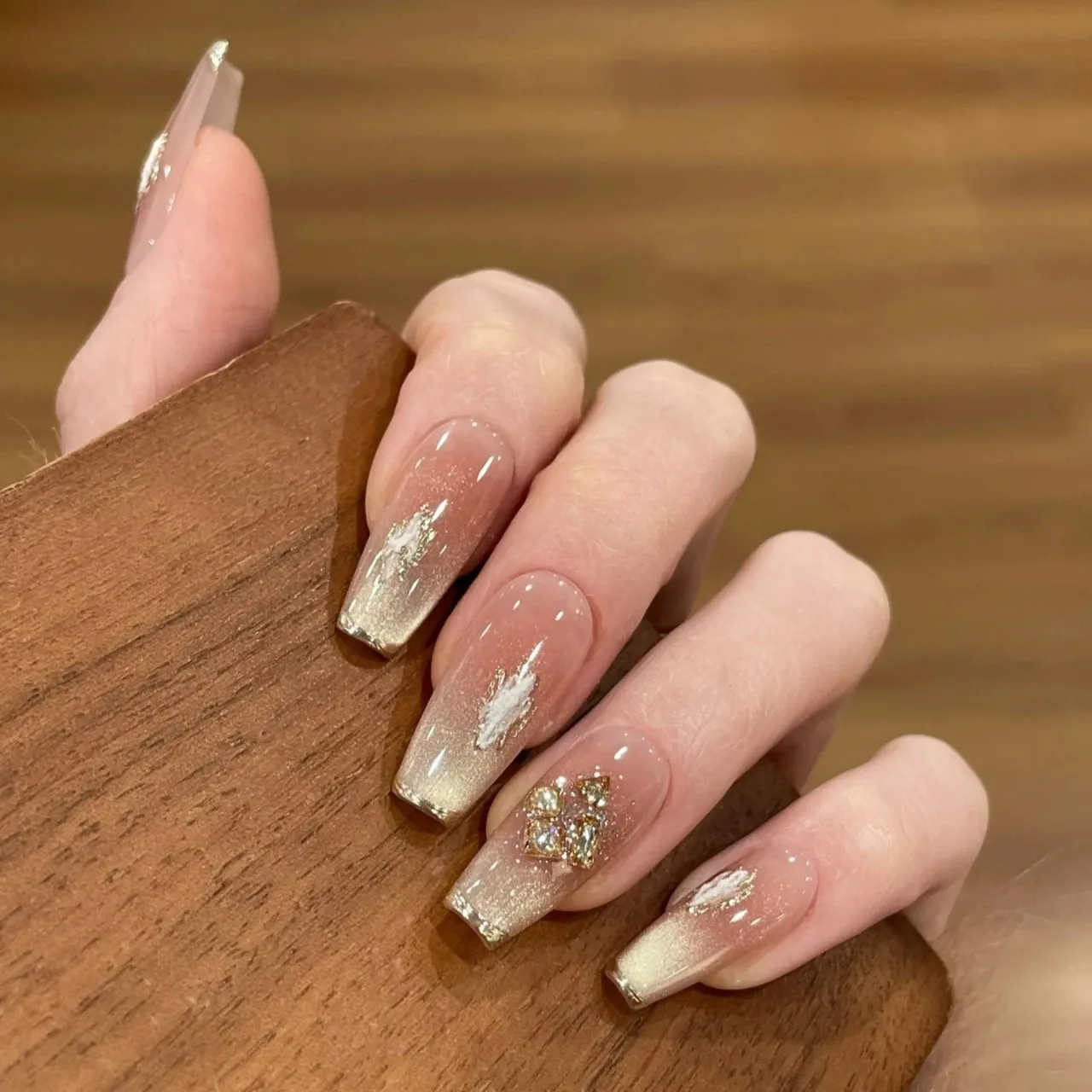 

10pcs Extravagant Handmade Press on Nails Autumn Winter Rhinestone False Nails Shiny Gradient Fake Nails