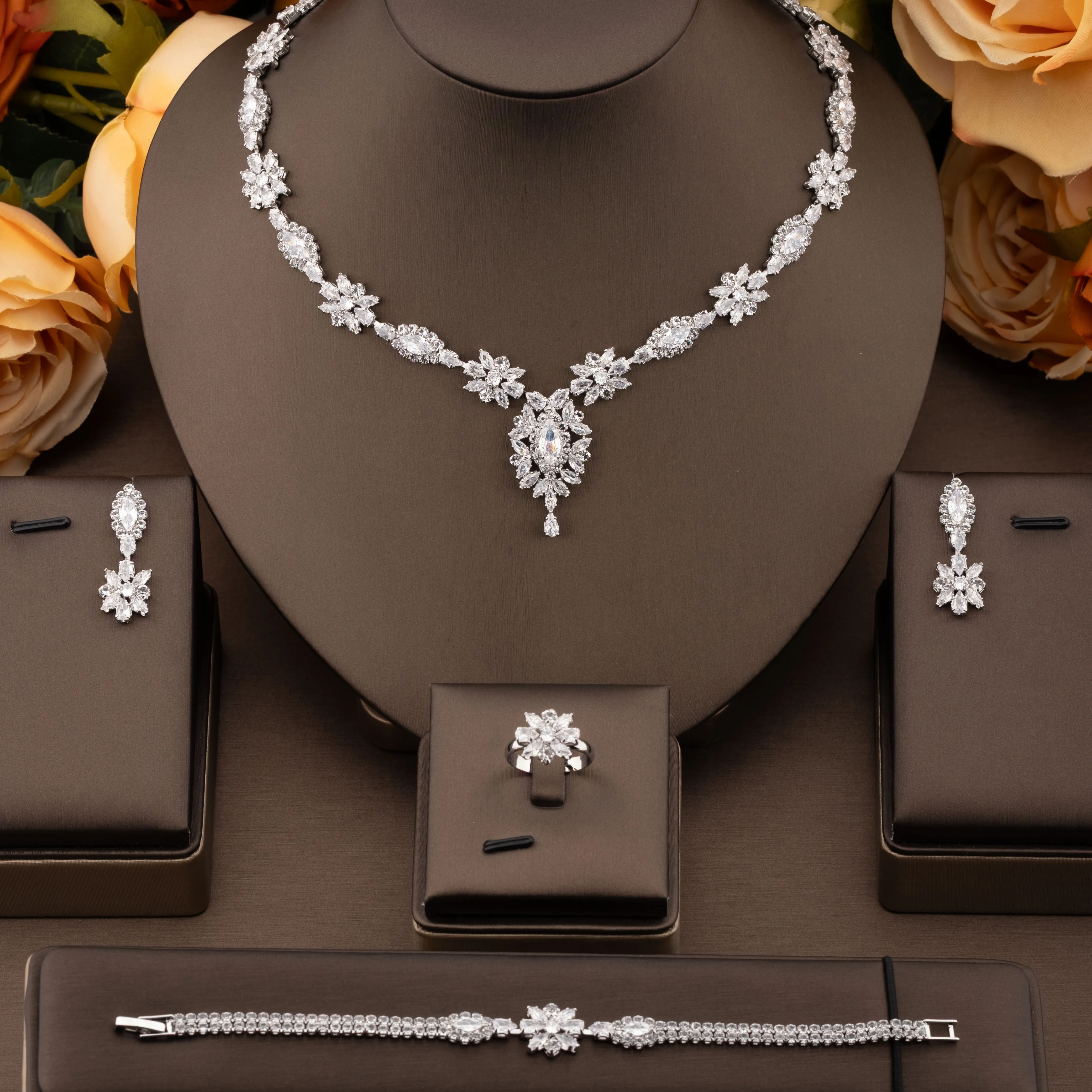 

1 Set of Luxurious and Elegant Jewelry Set with Sparkling Cubic Zirconia Flower Cluster Design, Suitable for Women to Wear at We