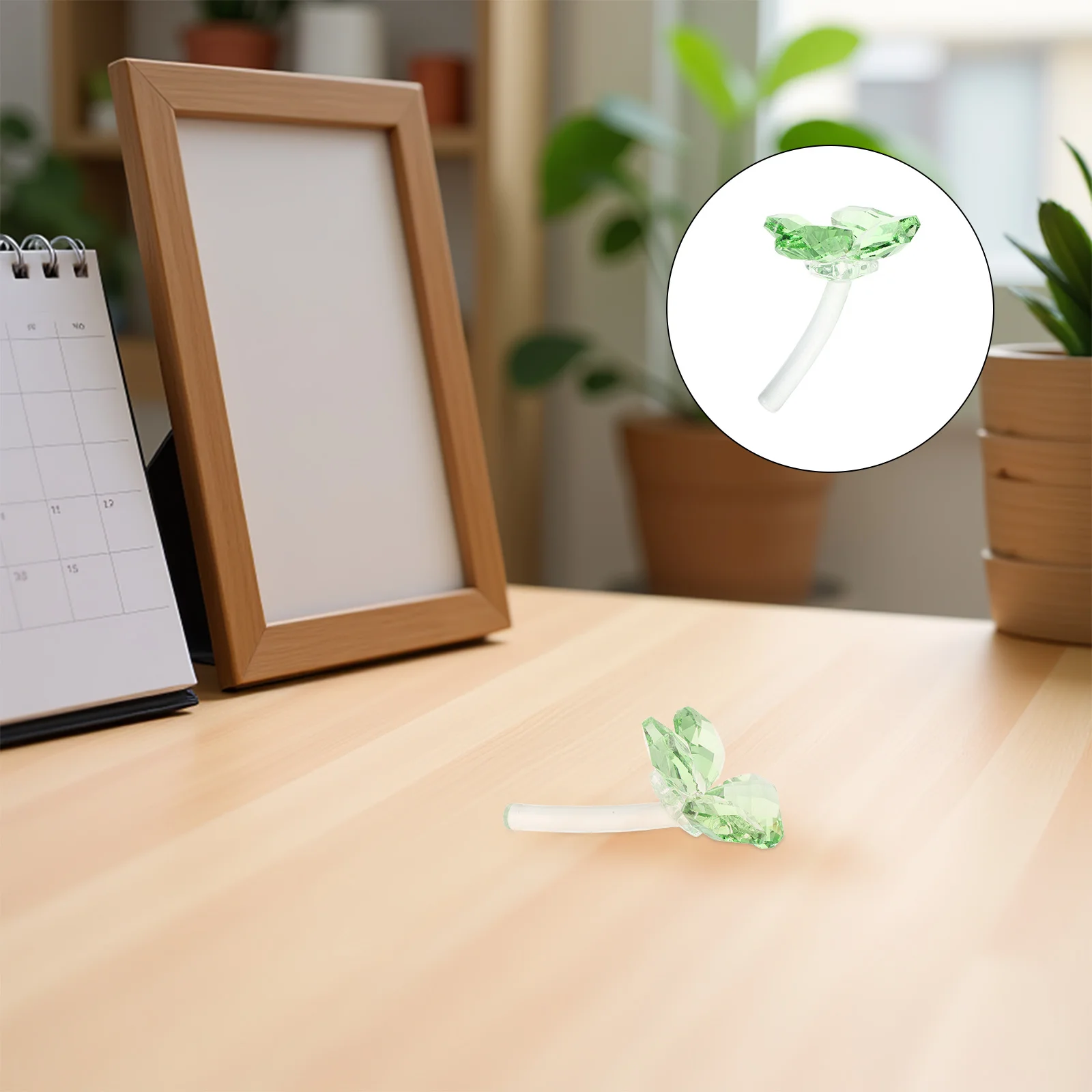 

Crystal Four Leaf Clover Desk Decor - Mini Lucky Charm for Home Office Bookshelf Display Natural Stone Carved Leaf Specimen