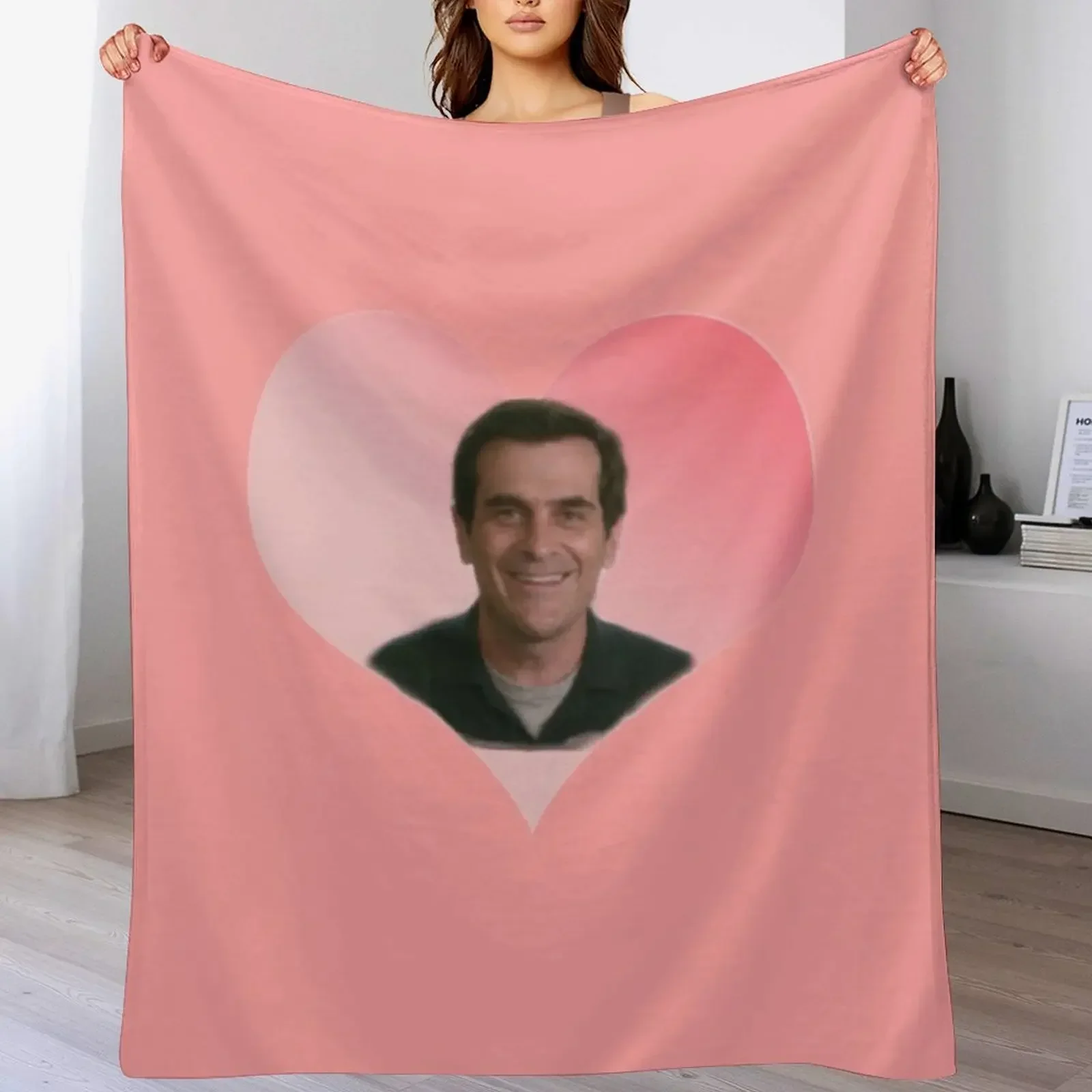 Modern Family Phil Dunphy heart Throw Blanket wednesday Travel Tourist Blankets