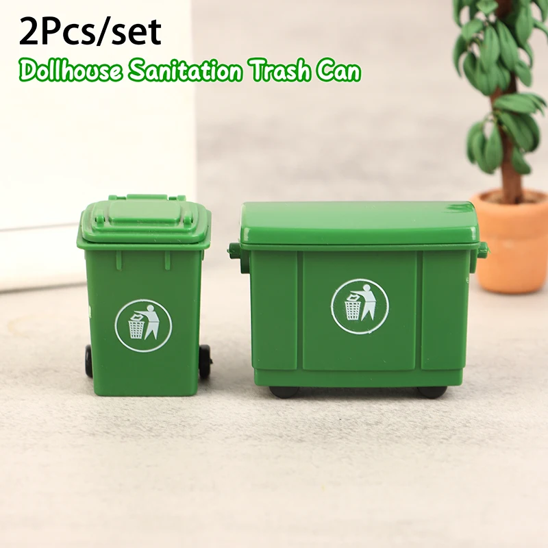 

2Pcs/set 1/12 Dollhouse Mini Sanitation Trash Cans Models Miniature Simulation Trash Can Garbage Curbside Trash Bin Kid Toy Gift