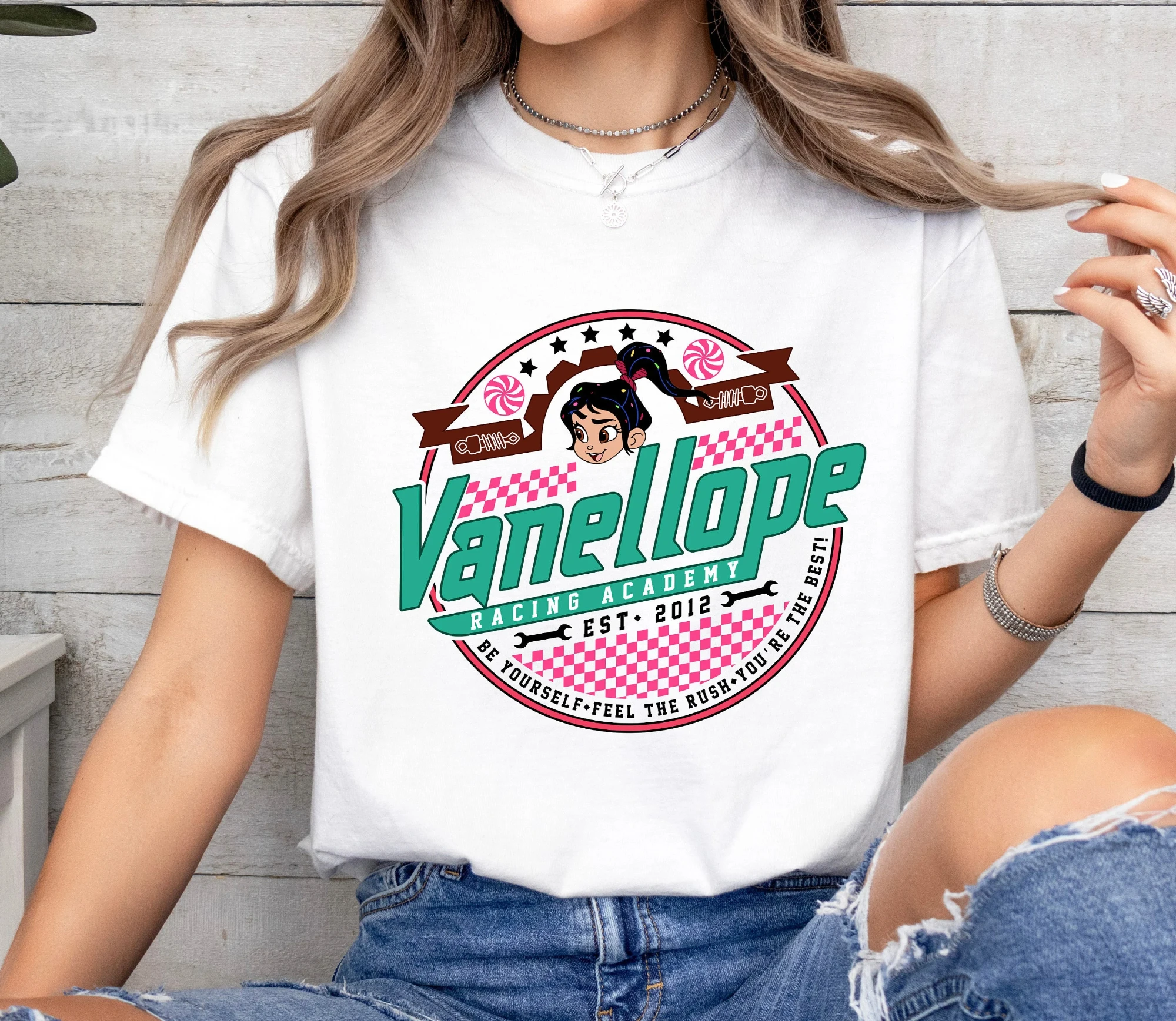 قميص ريترو ديزني فانيلوب ريسينغ أكاديمية 2012، تي شيرت Wreck-It Ralph Vanellope، Run Girl، قميص عائلة ديزني لاند #6