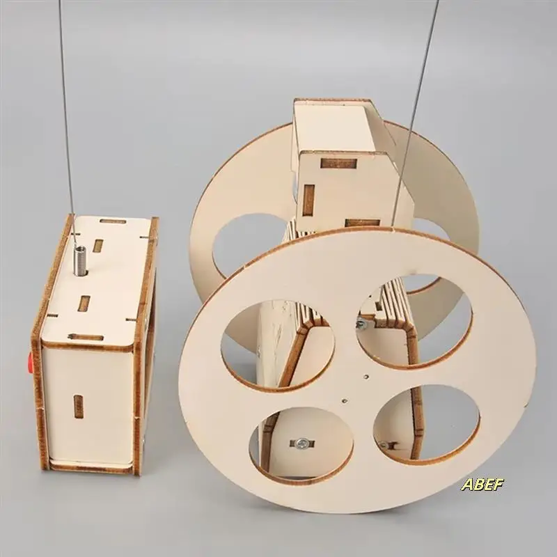 การทดลองการสอนของเล่นเทคโนโลยีการผลิตเด็กวิทยาศาสตร์นักเรียนประถมศึกษาคู่มือ DIY ของเล่นเพื่อการศึกษา