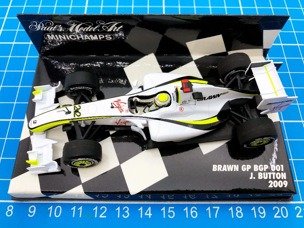 

Minichamps 1:43 F1 001 2009 Jenson Button Simulation Limited Edition Resin Metal Static Car Model Toy Gift