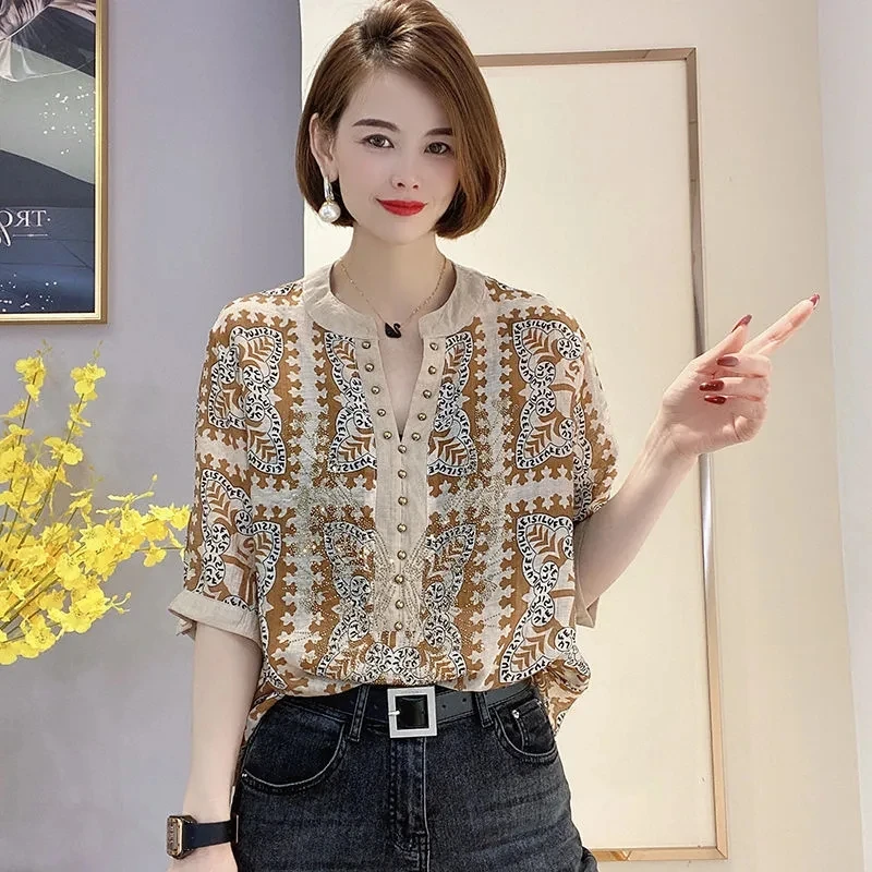 

European ethnic style Fashion printed V-neck top lady hot diamond print shirt summer new design