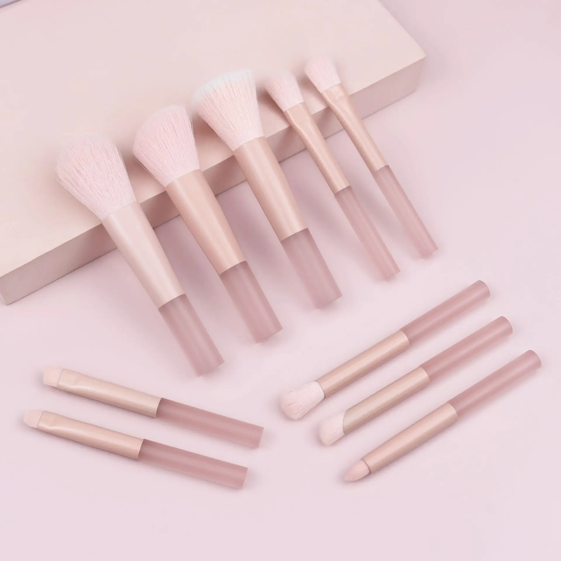 10 pezzi mini pennelli per trucco morbidi e soffici set pennello per fondotinta ombretto donna cosmetico fard in polvere trucco strumento di bellezza