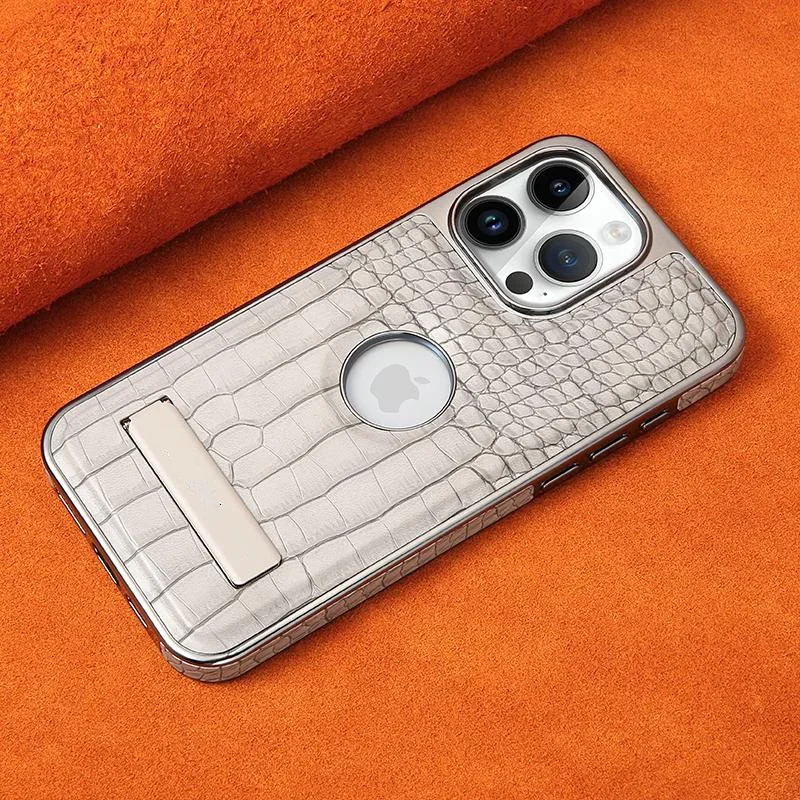 

16 Pro Max Crocodile Skin Pattern Magnetic Charging Suitable for 15Plus Phone Case 12 Stand iPhone 14 All Inclusive 13 Men
