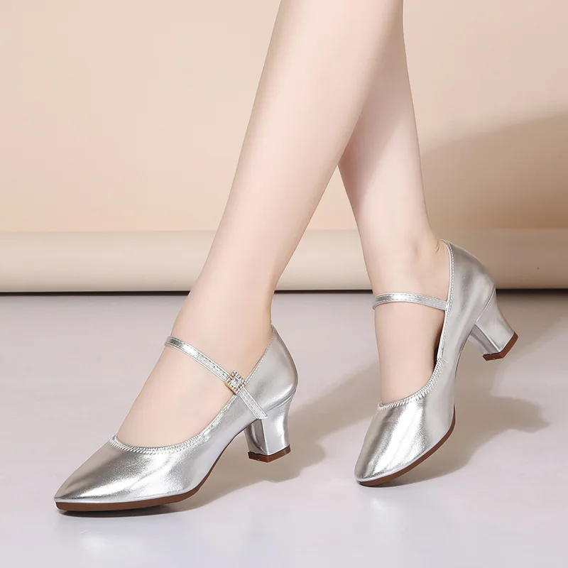 

Soft-soled dancing shoes single-footed mid-heel pointe shoes shoes for women low price