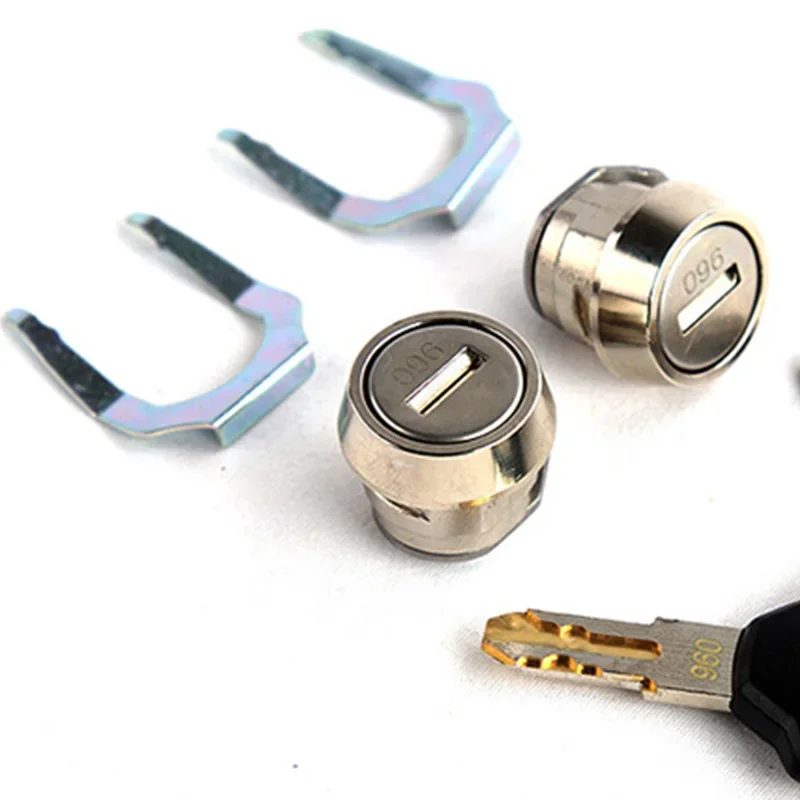 New high quality motorcycle handlebar lock key/lock core plug universal and motorcycle top box luggage