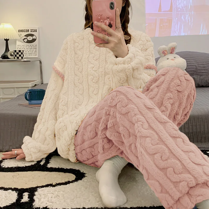 Coral fleece pajamas for women in winter new Instagram style simple and casual thick and warm loungewear set girl sleepwear