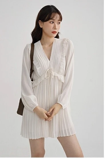 Elegant Ruffled Chiffon Dress for Women Long Sleeve V-Neck Pleated A-Line Mini Dress Elastic Dress for Autumn Party Daily Wear