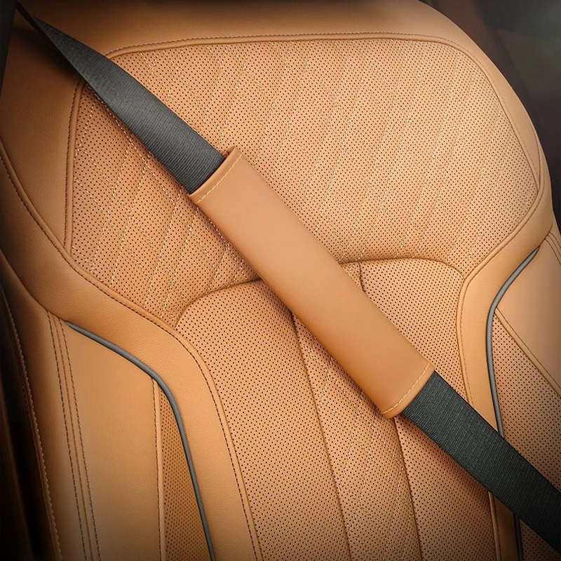 

1Pc Car Seat Belt Shoulder Protector Pad, Luxury Leather Soft Padding for Long Drives, Universal Pressure Relief Cover