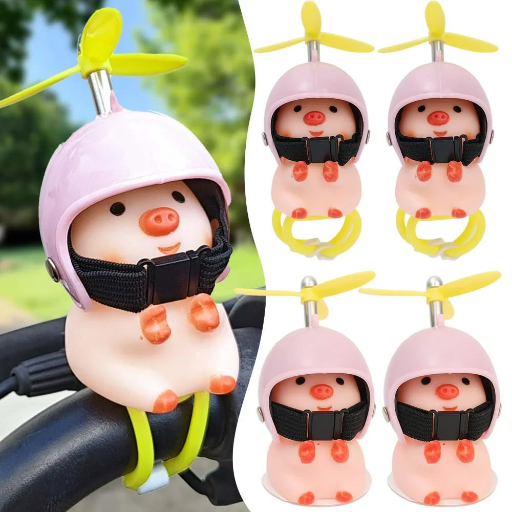 

Pink Piggy Ornament with Helmet Motorcycle Bicycle Cartoon Pig Decoration Car Interior Dashboard Animal Ornament Funny Styling