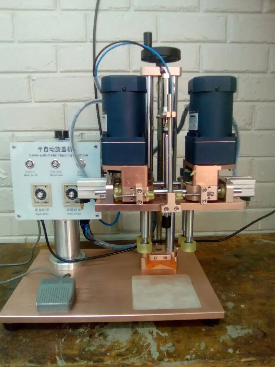 high speed semi-automatic desktop capping machine for jar