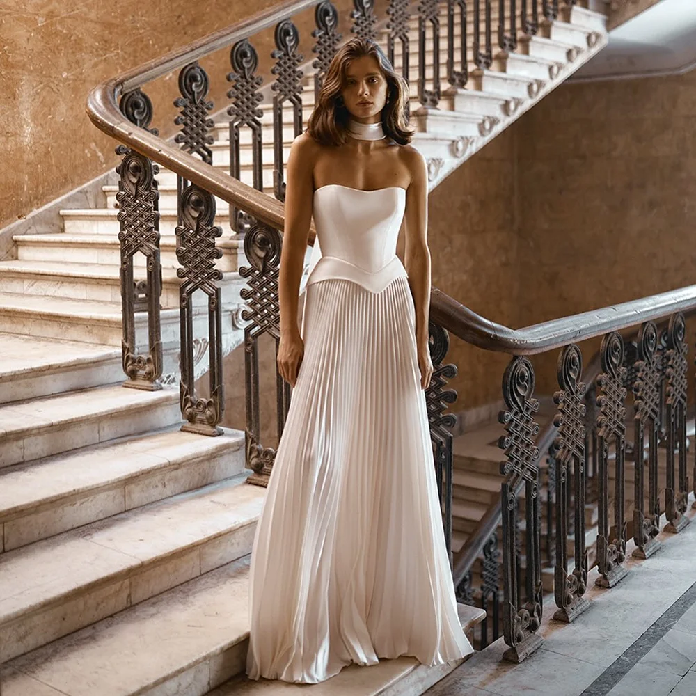 Vestido largo de satén para mujer sin tirantes cuello choker espalda descubierta falda plisada blanco marfil muy elegante para novia boda noche baile de graduación fiesta evento formal ocasiones especiales sofisticado