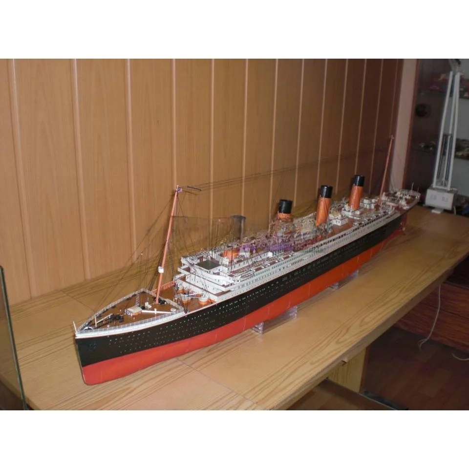 modele-de-bateau-de-croisiere-titanic-777-paper-model-1200-longueur-14-metres-modele-statique-a-construire-a-assembler-soi-meme