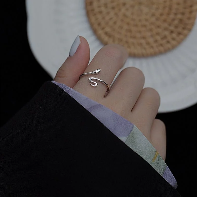 Chinese Hot TV Chang Xiang Si Tan Jianci Xiangliu Peripheral Jewelry Willow Snake Ring Snake Shaped Simple and Adjustable Rings