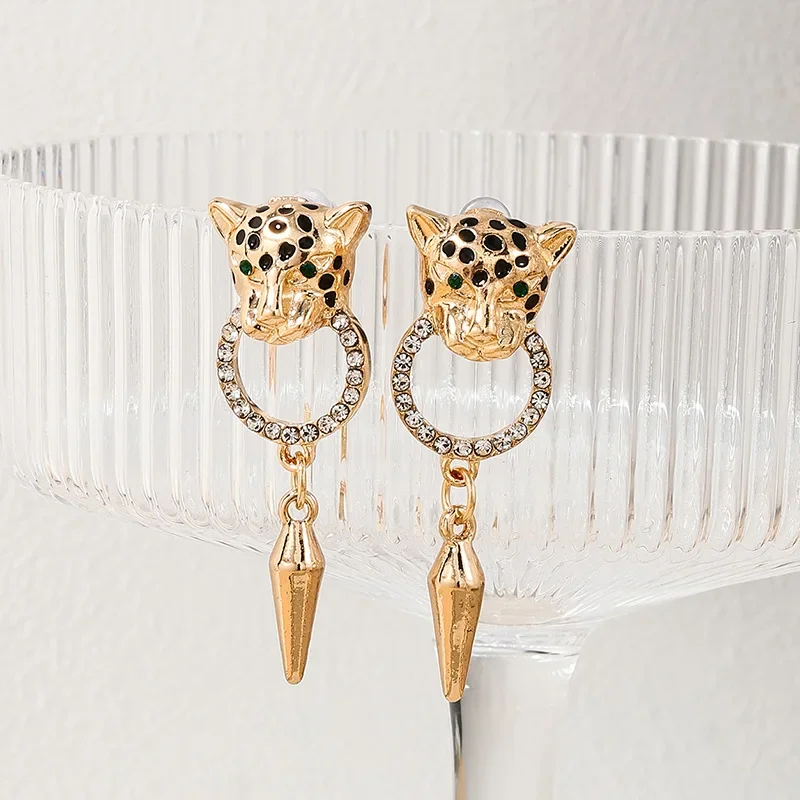 Statement Gold Color Leopard Head Dangle Earrings for Women Gifts Fashion Retro Zircon Inlaid Punk Embossed Earrings Jewelry