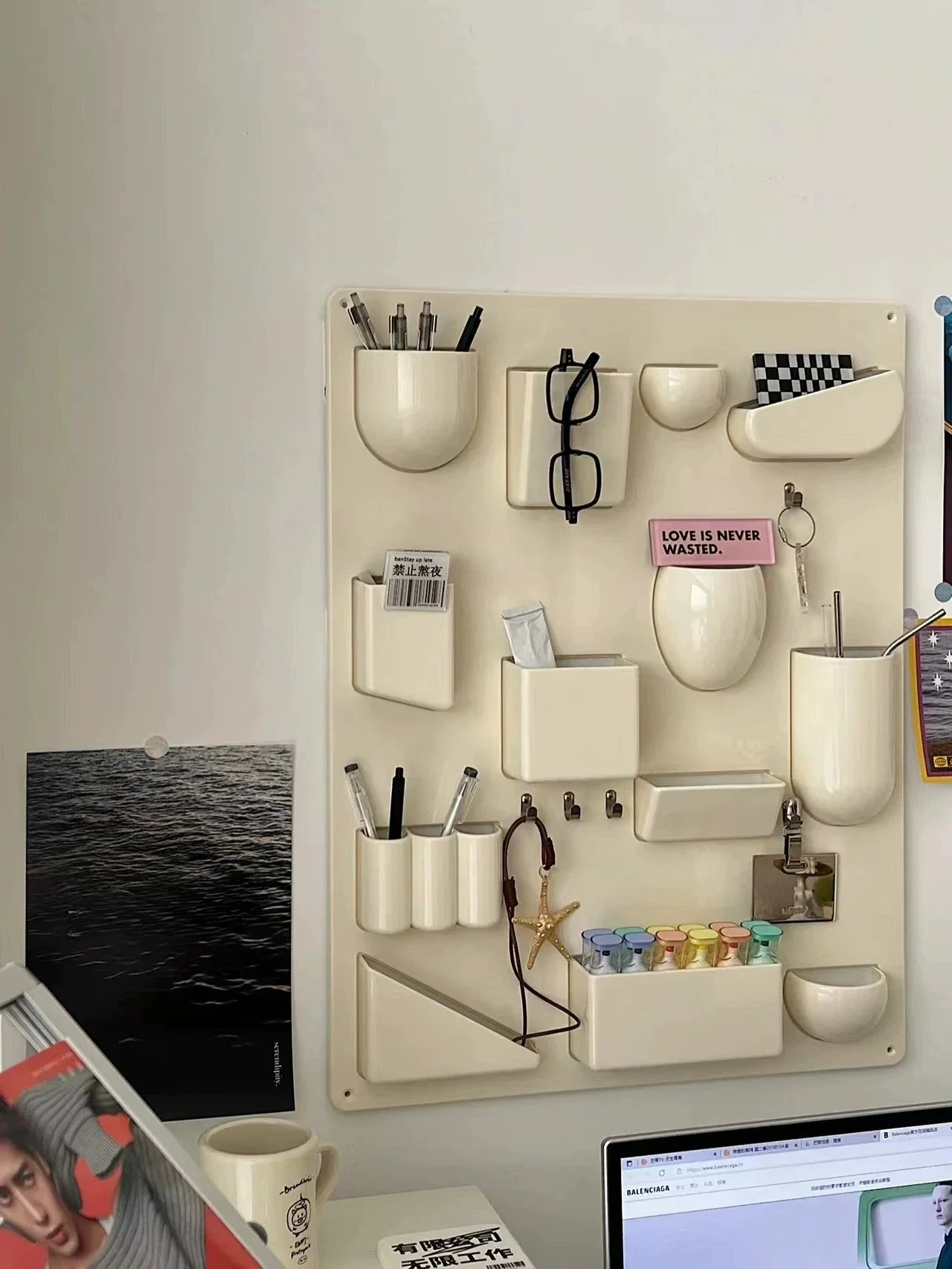 Nordic Instagram Wall Hole Plate Storage Rack Desktop Storage Pen Insertion Door foyer Creative Wall Decoration Props