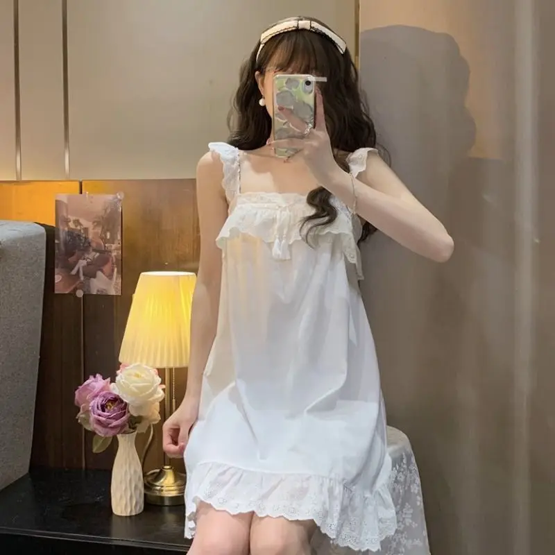 Women White Ruffles Lace Nightgown Princess Spaghetti Strap Plus Size 3Xl-4Xl Sleepwear Loose Court Style Home Dress Loungewear