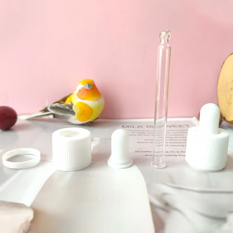 Veel Kindveilige en Fraudebestendige Caps Met Glazen Druppelaar Pipet Zwart/Wit Latex Hoofd Voor Makeup Tools Kit essentiële olie caps