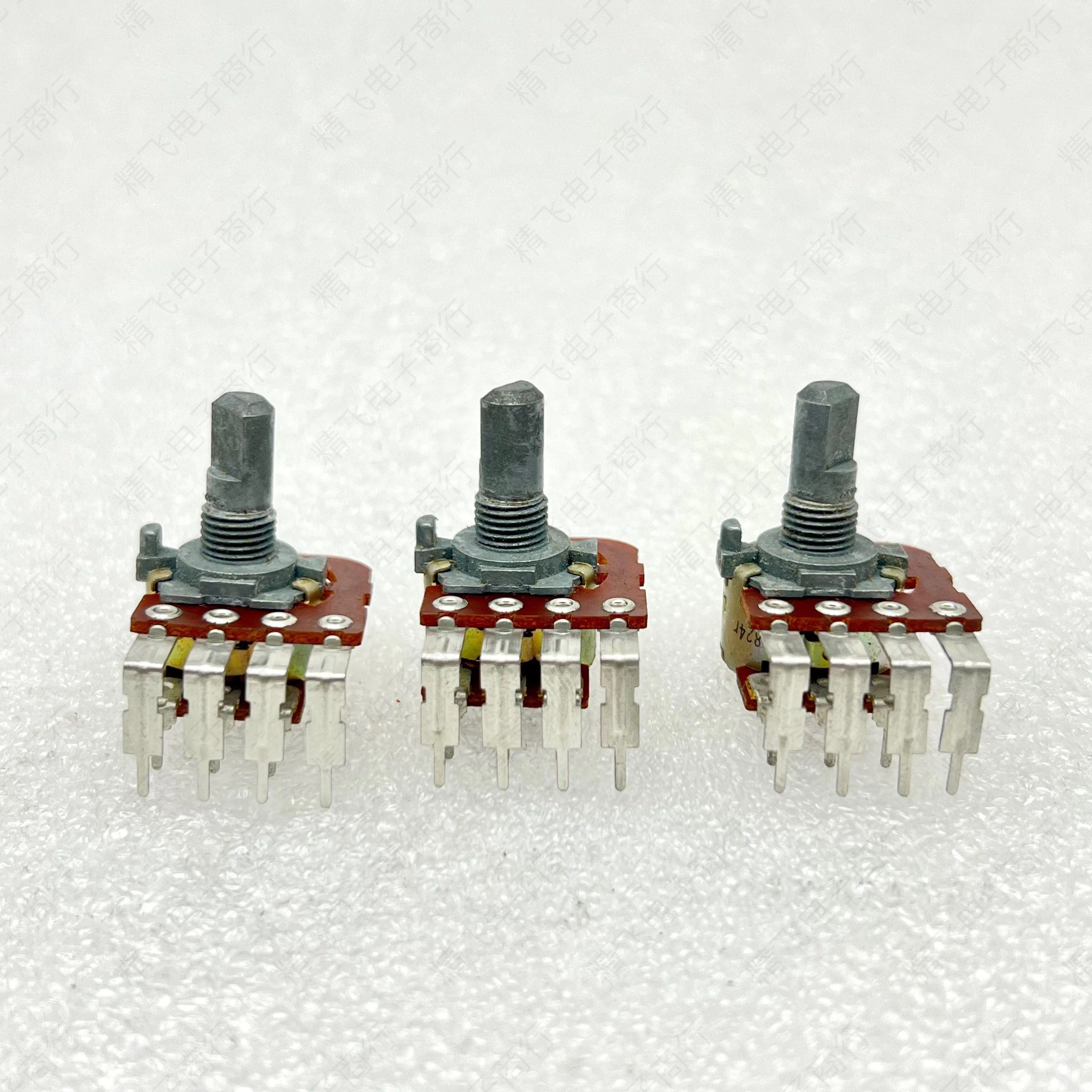1PCS One Japanese ALPS ALPS RK16 single link special potentiometer B200K with a shaft length of 15mm