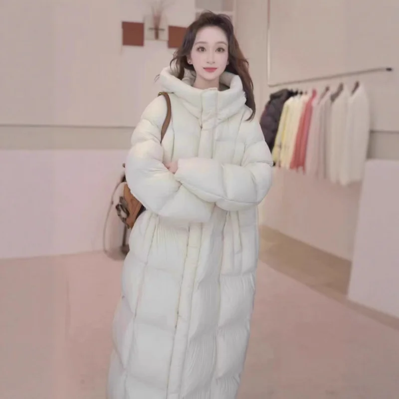 Women's Long Down Jacket 2025 Fall/Winter Collection Loose-Fit, Slimming, Fashionable Hooded Oversized Thick Quilted Coat