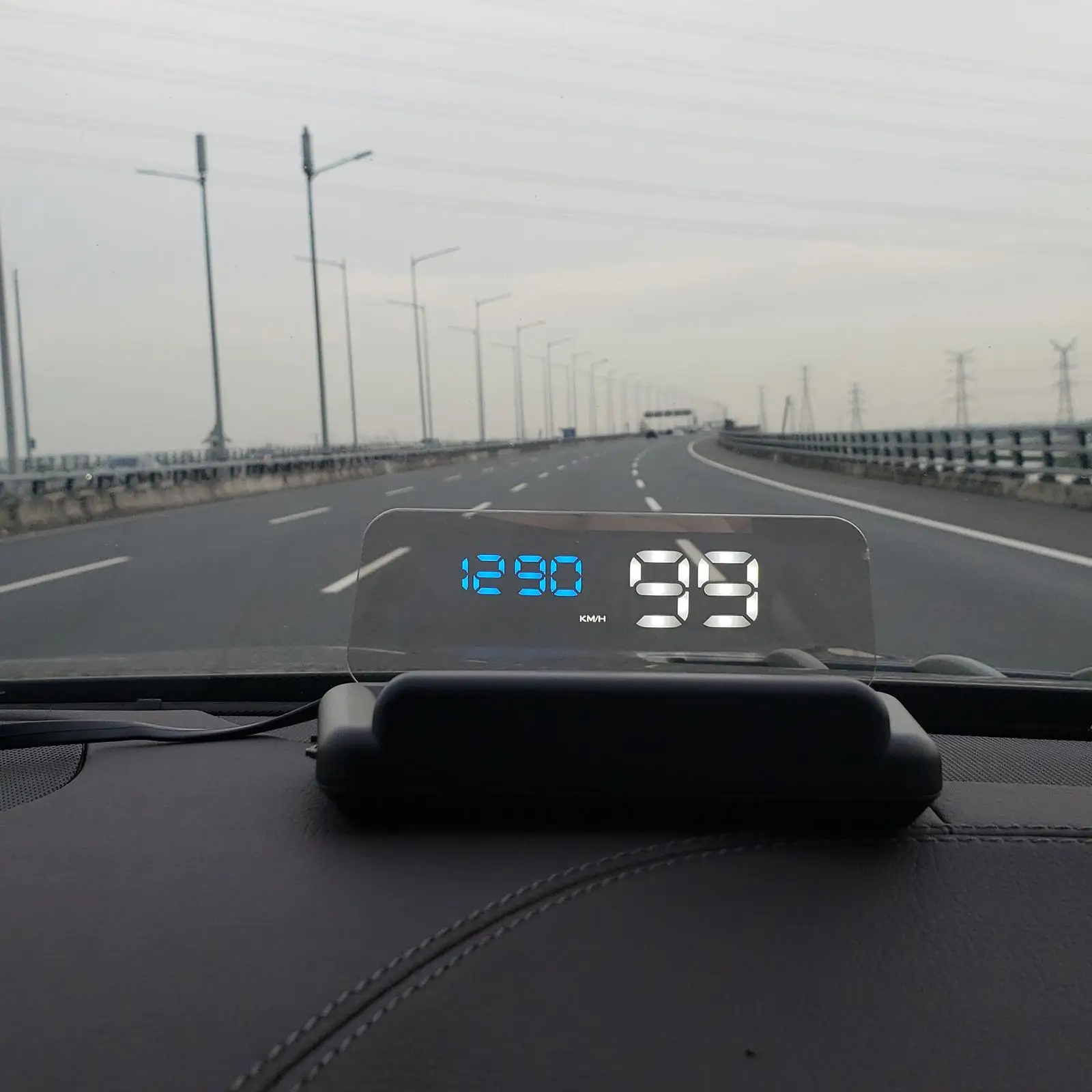 Car HUD Head up Display Tired Alarm Over Speed Alarm Smart Fit for All Cars