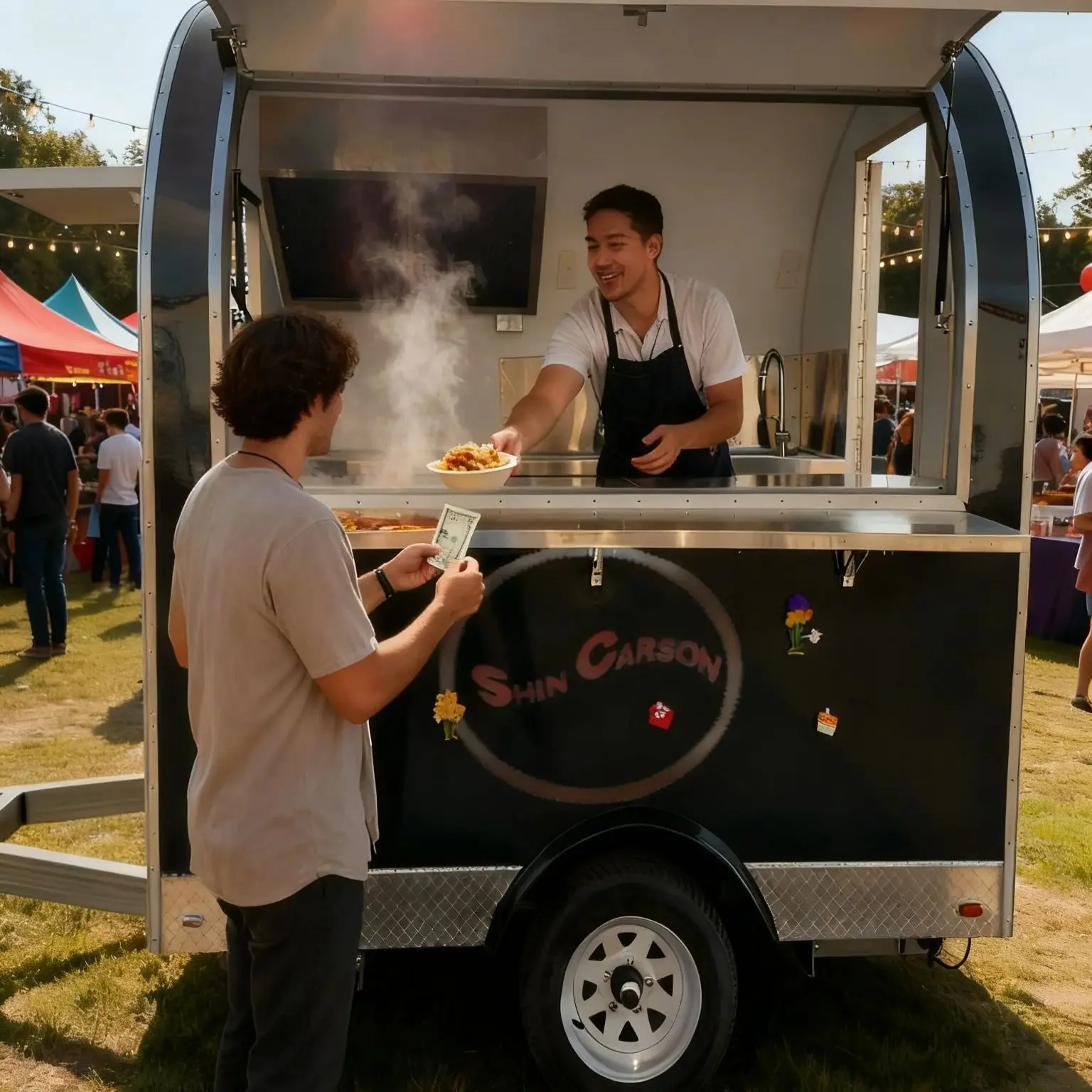 لا حاجة إلى عالق في متجر ثابت، شاحنة طعام يمكنها أن تأخذك لمطاردة الحشود وكسب المال مجانًا وموثوقًا #1