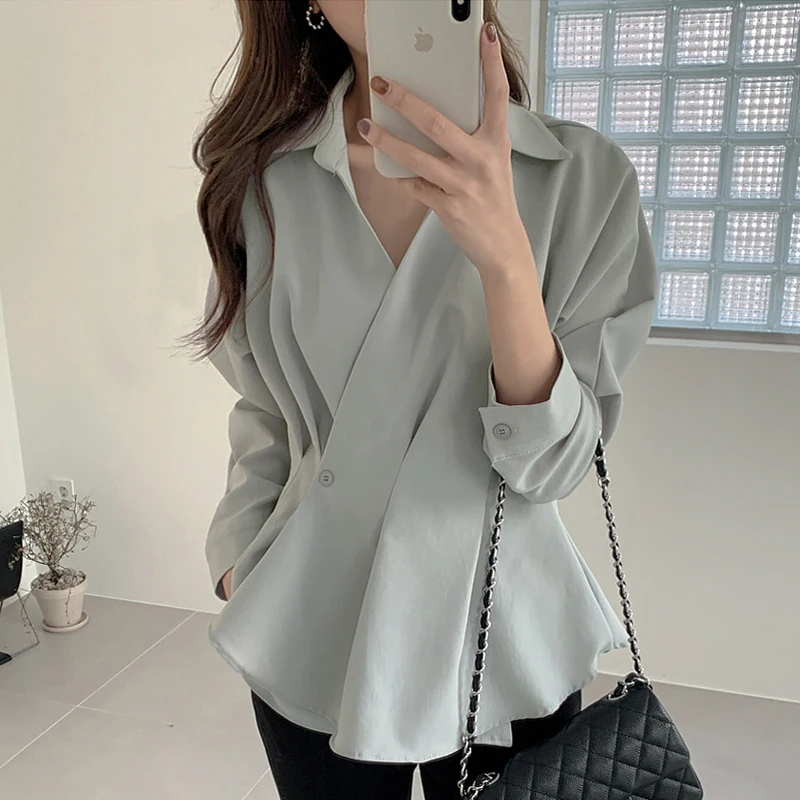 

Chic Simple Elegance Button up irt Bubble Sve Pleated Side One Button Waist Cinch Cross Design Ne Korean Sle Top