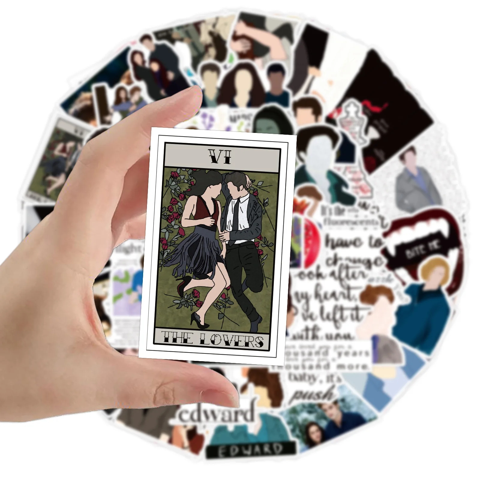 สติกเกอร์ลายการ์ตูนจากภาพยนตร์ Twilight แบบใหม่ 50 ชิ้น สติกเกอร์ตกแต่งลายกราฟฟิตีกันน้ำ สติกเกอร์กราฟฟิตีแบบส่วนตัวสำหรับตกแต่งสมุดภาพ DIY