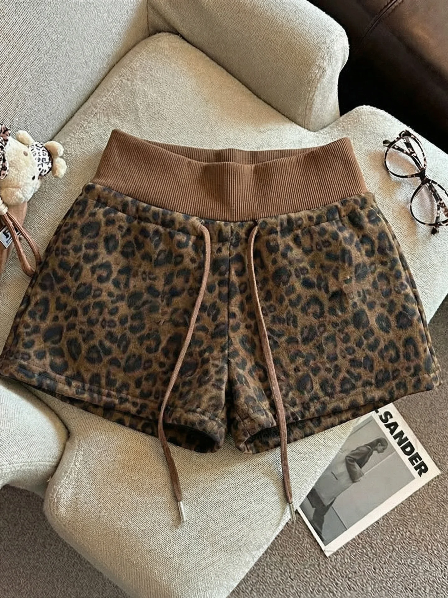 

Брюки-кюлоты женские с высокой талией, с леопардовым принтом, повседневные, осенне-весенние, новые, свободного кроя, широкие штанины, в форме буквы А