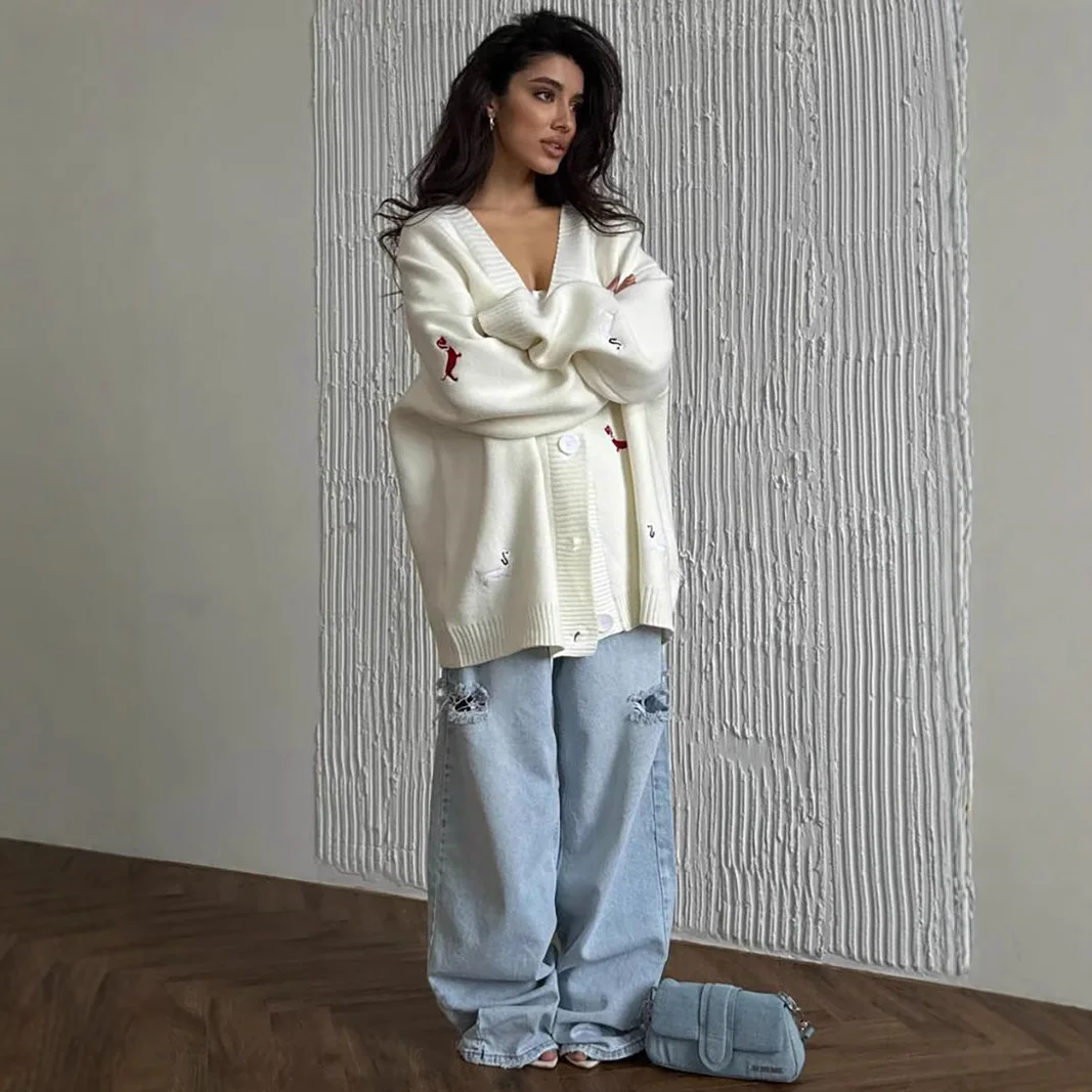 Embroidered Knitted Women's Cardigan Comfortable V-neck Long-sleeved Button Sweater Jacket Teenager Girl Autumn Fashion Sweater